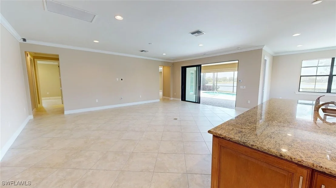Photo of 6252 Victory Drive