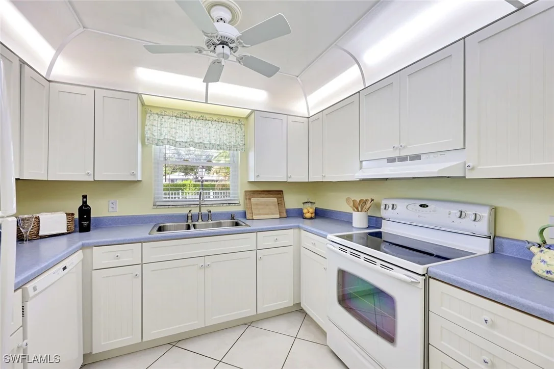 Photo of Unit 104 at 2000 Alamanda Drive