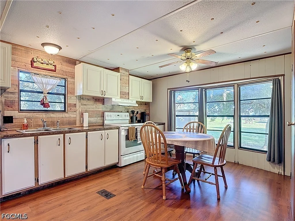 Photo of 4419 Loblolly Bay Road