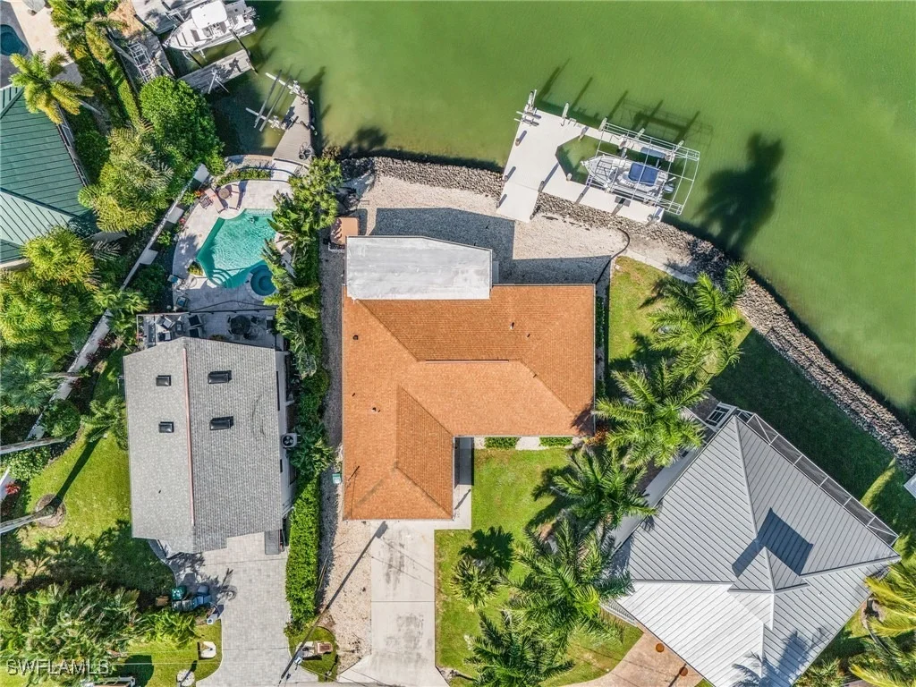 Photo of 121 JAMAICA Drive