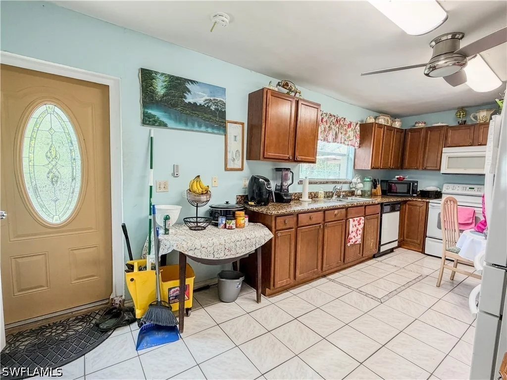 Photo of 4000 Outer Drive
