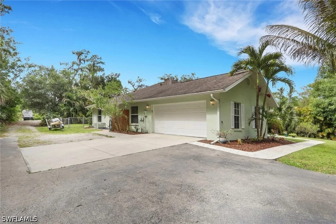 Photo of 5810 Lancewood Way