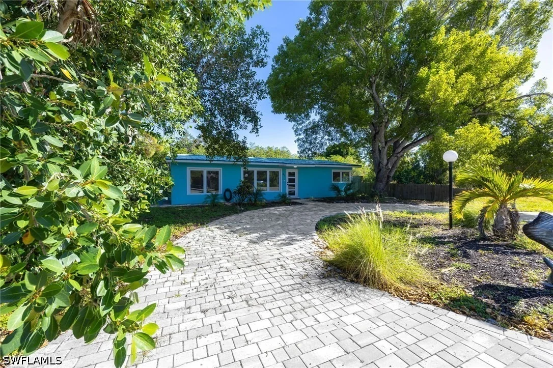 Photo of 47 River Court
