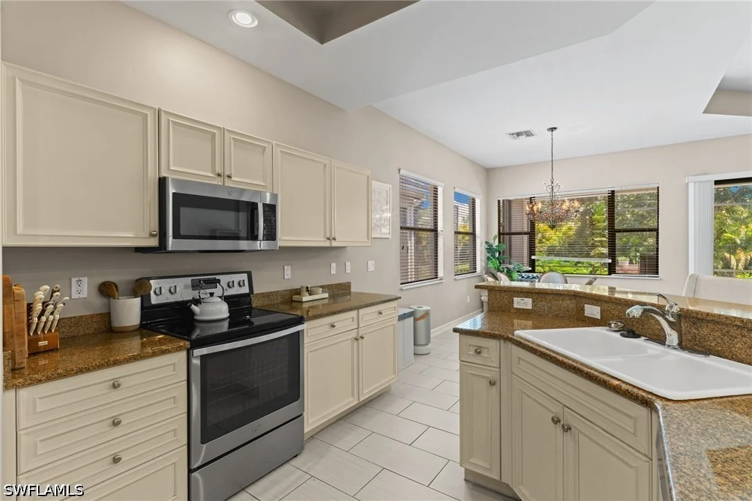Photo of 1406 Serrano Circle