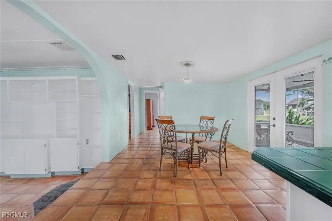 Photo of 1083 Sunset Strip