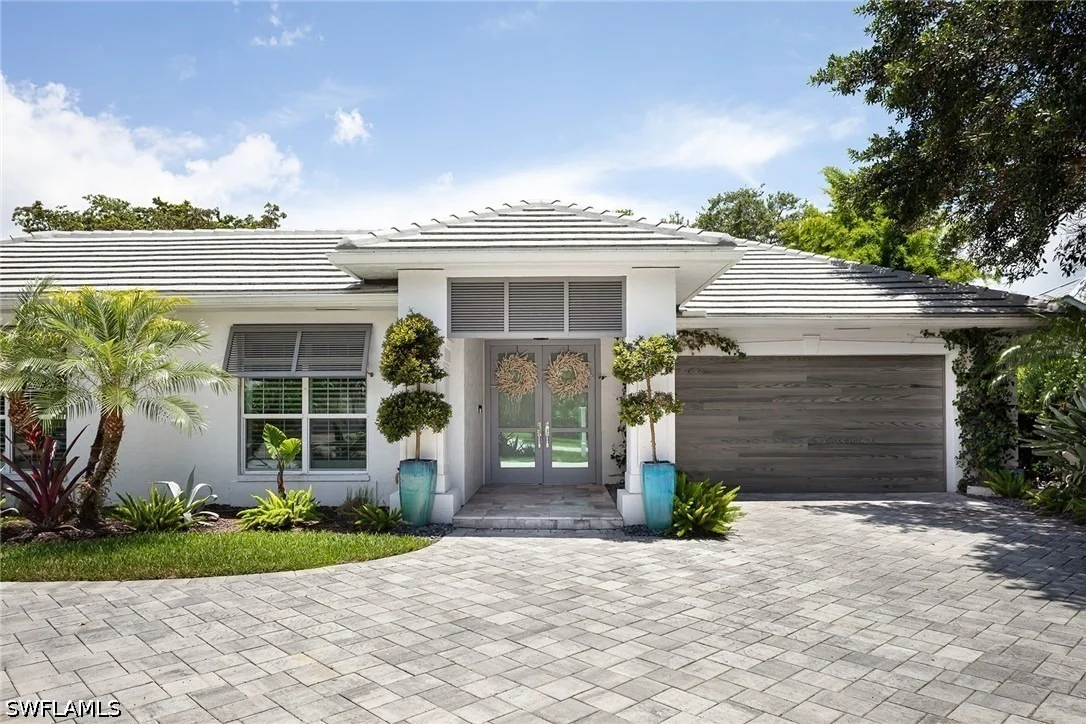 Photo of 2036 Laguna Way