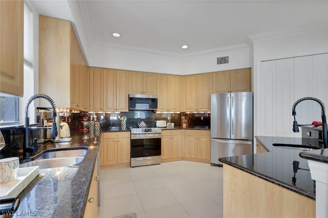Photo of 6181 Hidden Oaks Lane