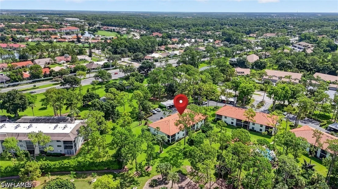 Photo of Unit 7 at 909 Augusta Boulevard