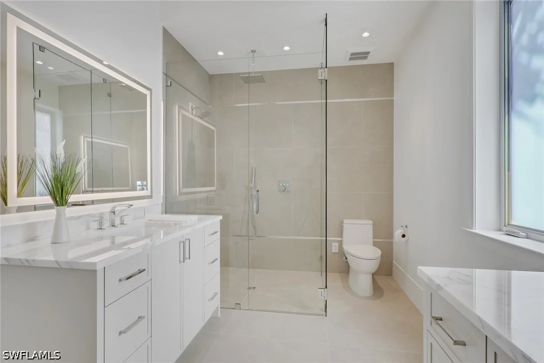 Photo of 3724 Grove Circle