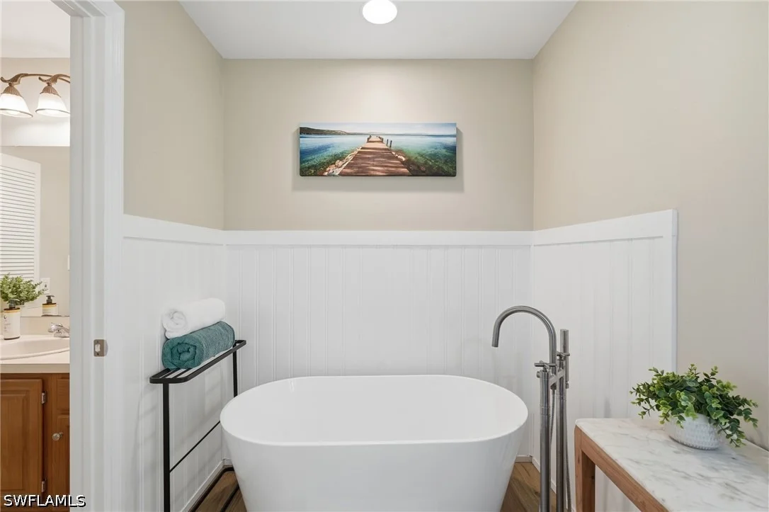 Photo of 17900 Devore Lane