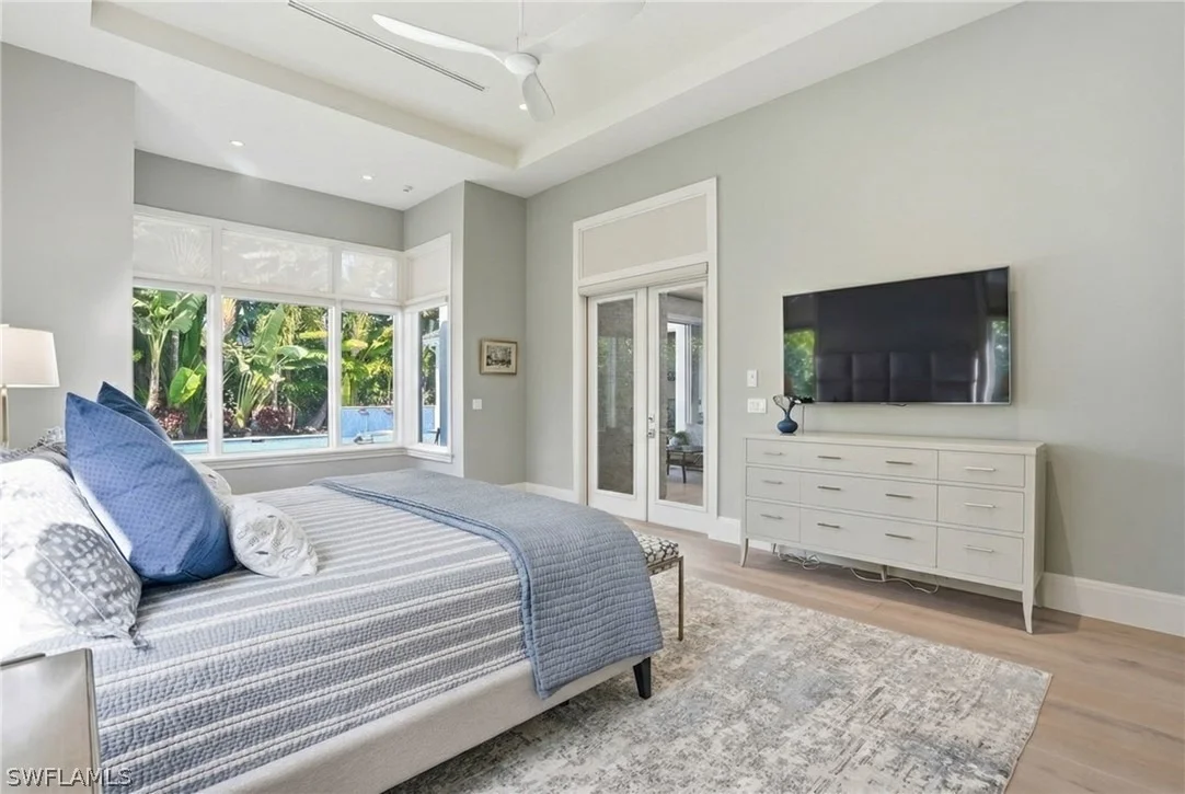 Photo of 725 Harbour Drive