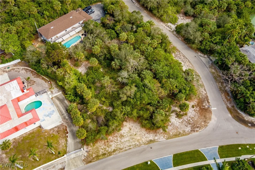 Photo of 889 Scott Drive