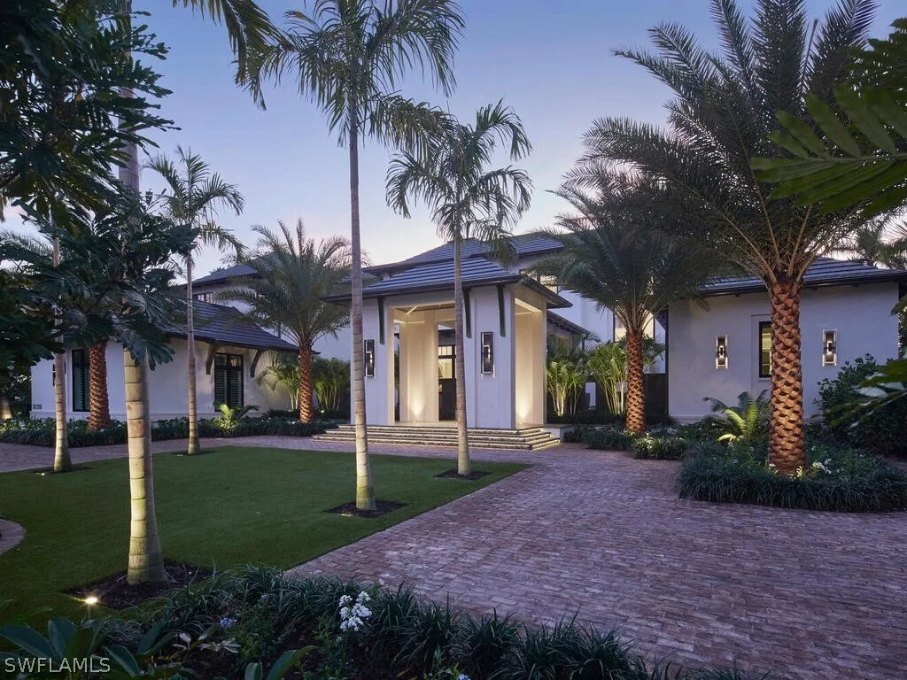 Photo of 3220 Rum Row