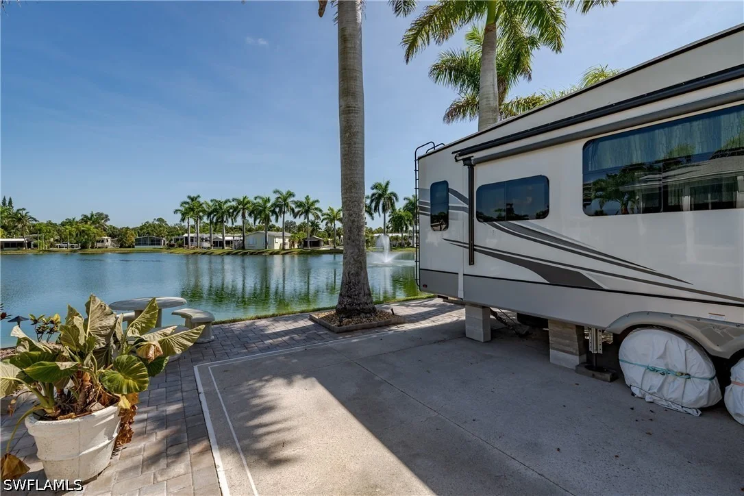 Photo of 1146 Silver Lakes Boulevard