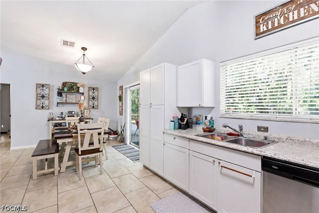 Photo of 4022 E Sunflower Circle