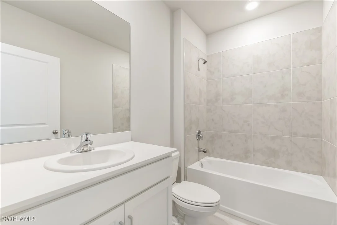 Photo of 17770 SHADE TREE Loop