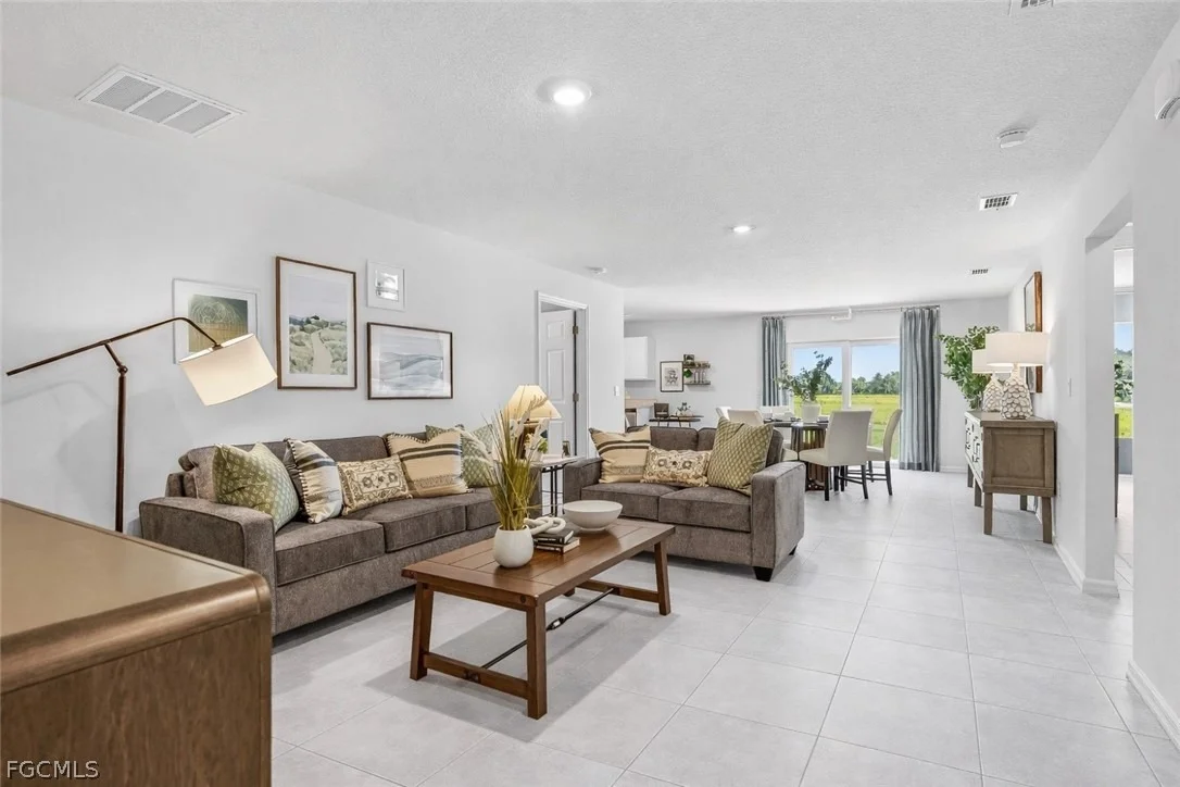 Photo of 5008 Spinnaker Road
