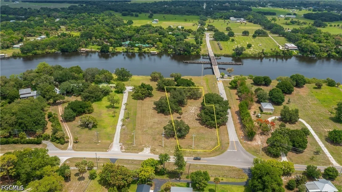 Photo of 75 Ft Denaud Bridge Way