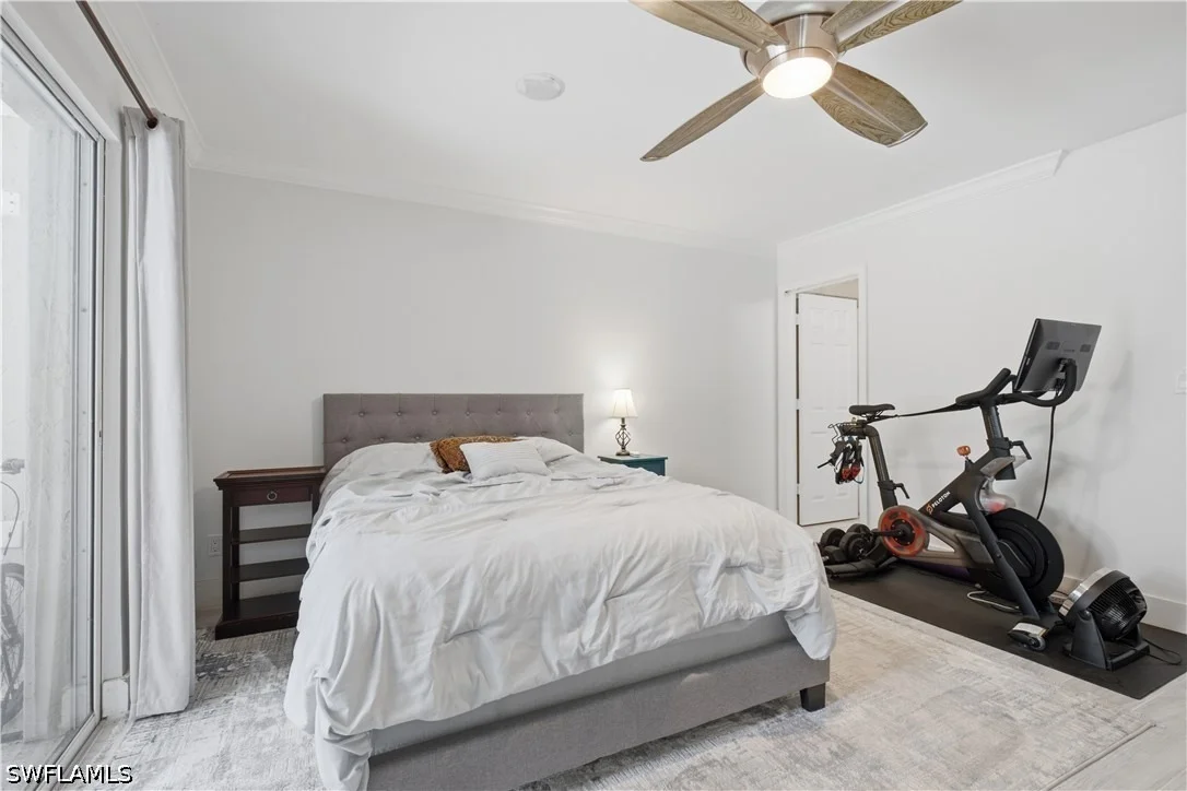 Photo of 150 Logan Boulevard N