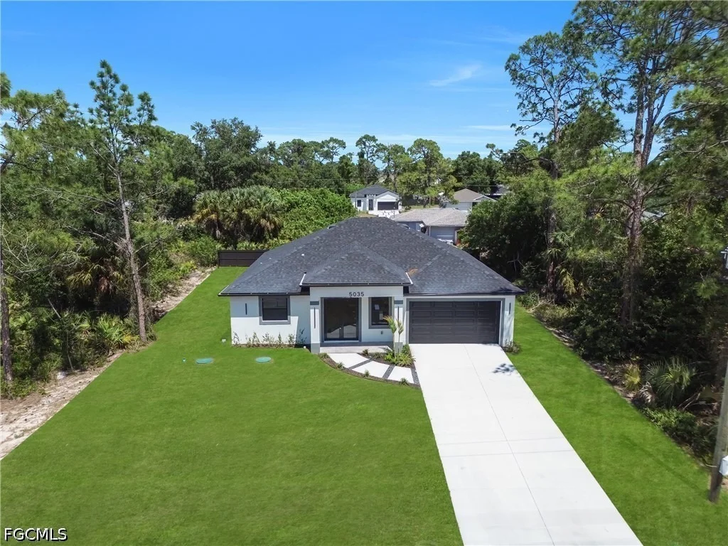 Photo of 5035 Spinnaker Road