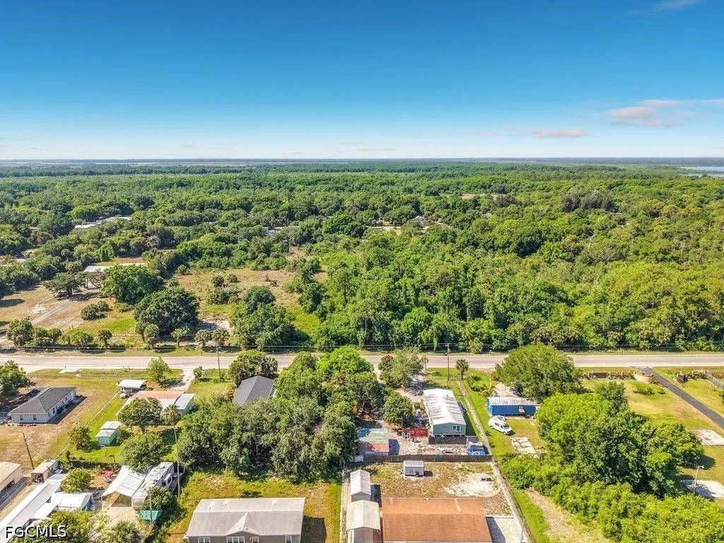 Photo of 4607 LAKE TRAFFORD Road