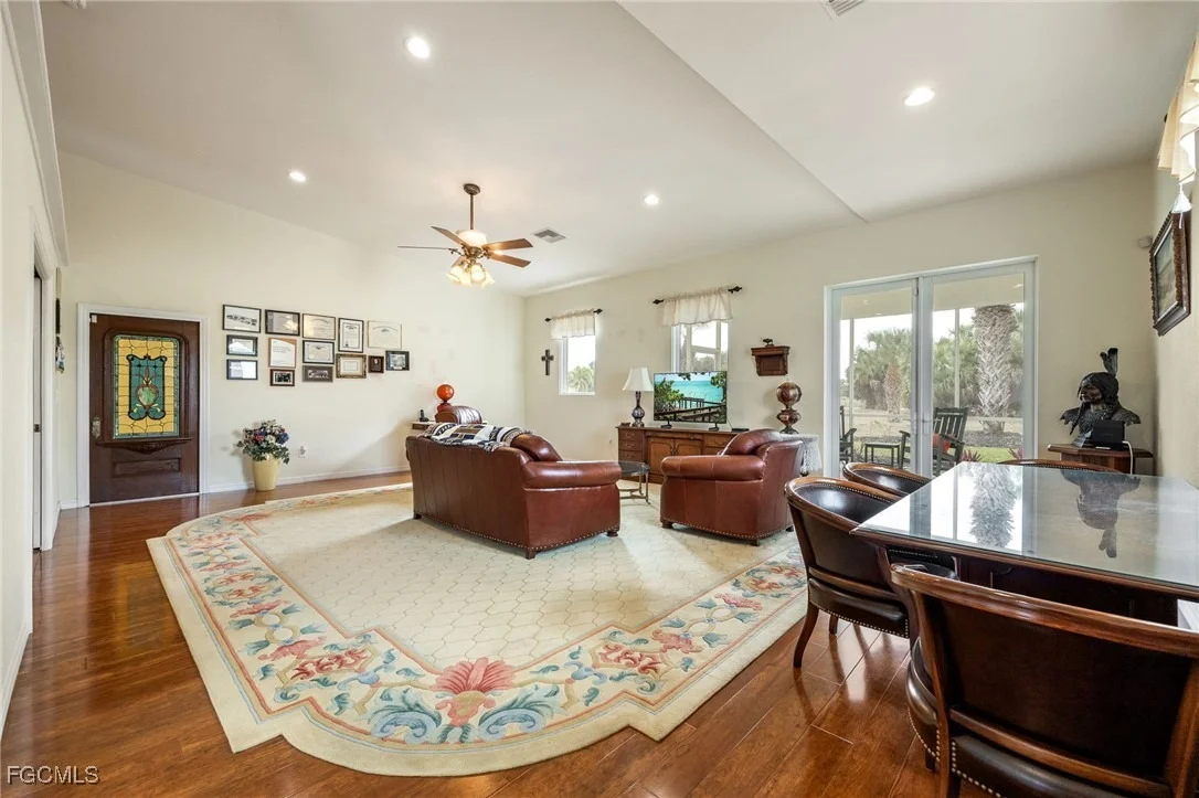 Photo of 1197 April Avenue