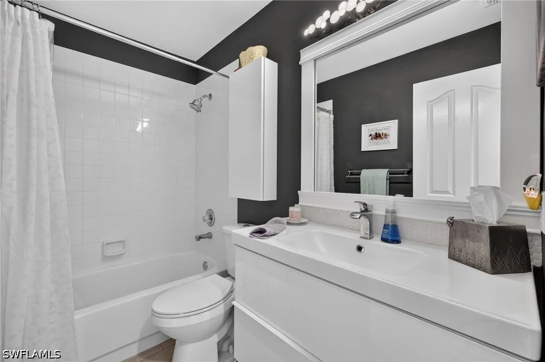 Photo of 11071 Linnet Lane
