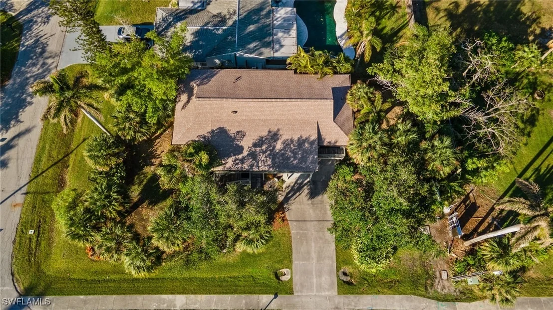 Photo of 2151 ESTEY Avenue