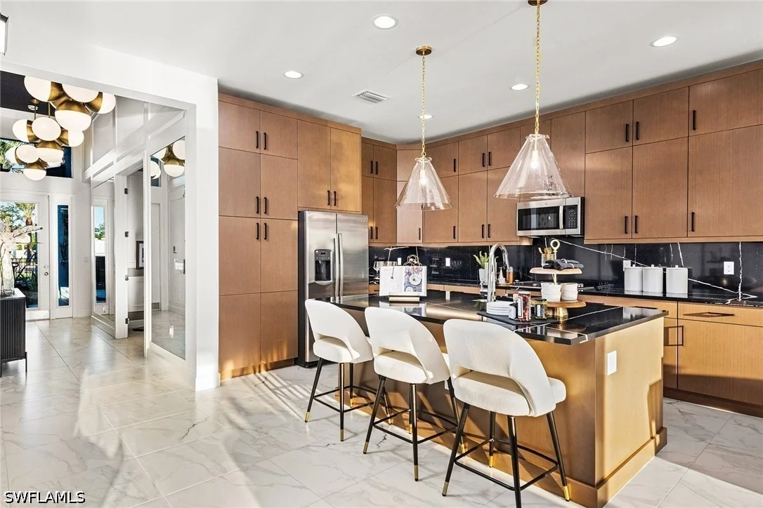 Photo of 2550 Kingfisher Drive
