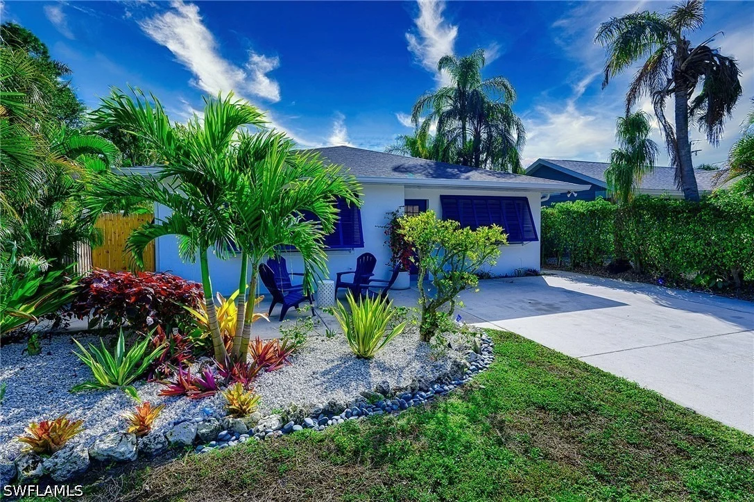 Photo of 810 103rd Avenue N