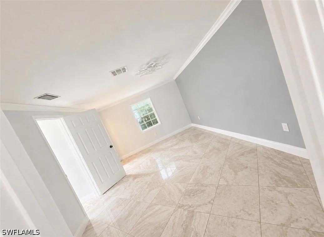 Photo of 565 6th Street SE