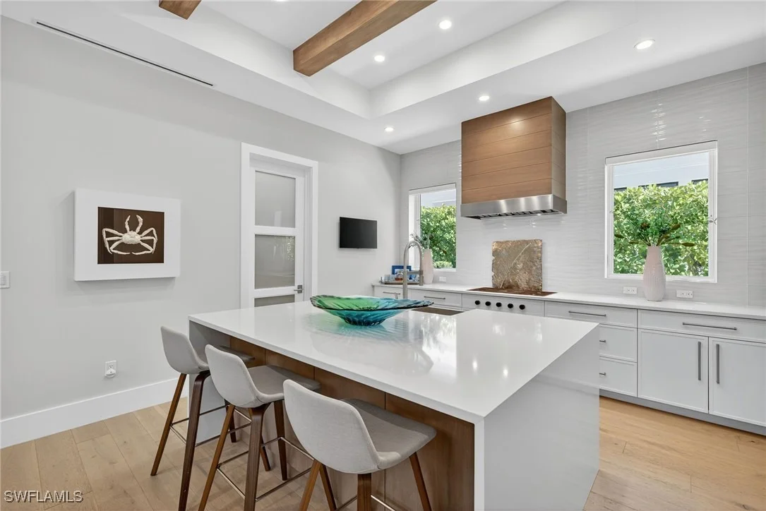 Photo of 405 7TH Avenue N