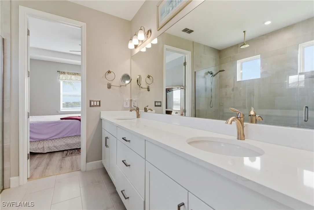 Photo of 2055 Grove Drive