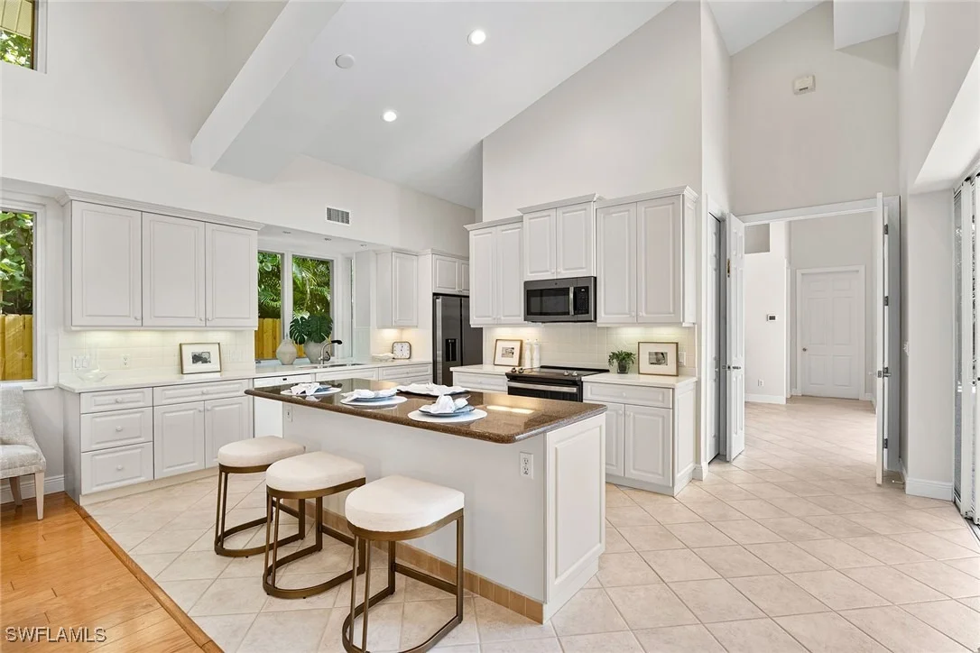 Photo of 416 3rd Avenue N