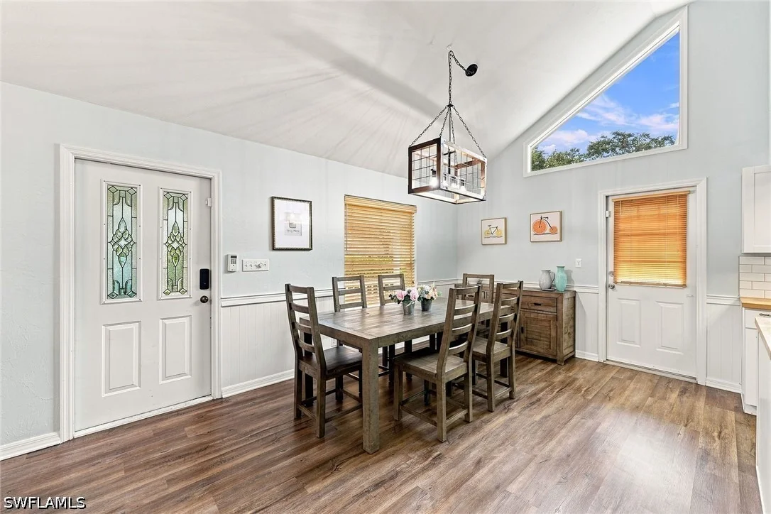 Photo of 862 97th Avenue N
