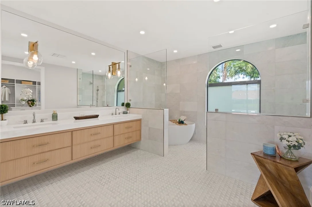 Photo of 207 Monterey Drive