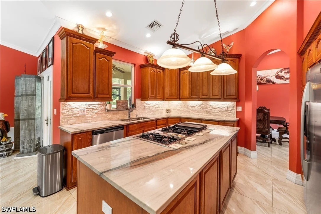 Photo of 556 6th Street SE