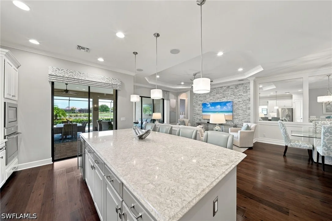 Photo of 9392 Terresina Drive