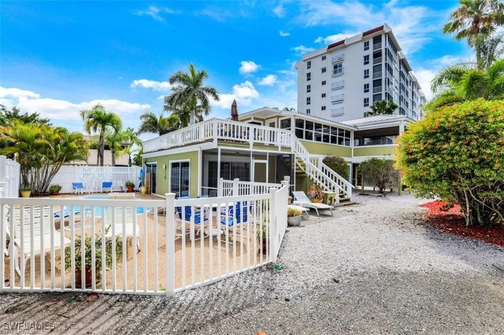 Photo of 7902 Estero Boulevard