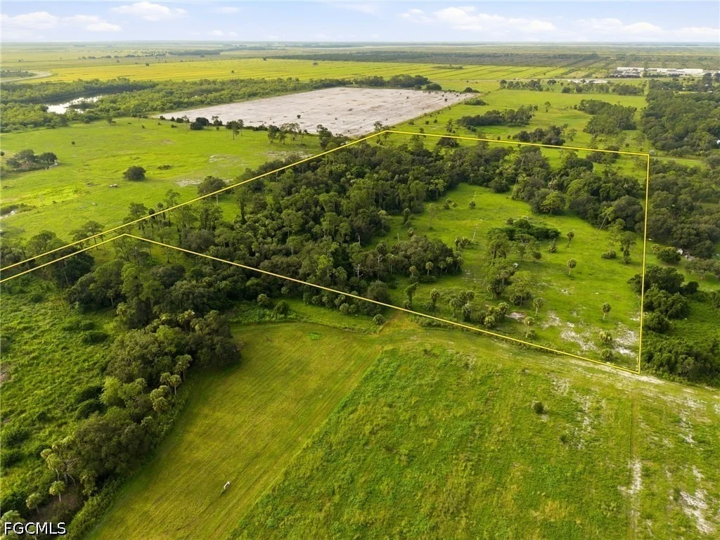 Photo of 3291 Fort Denaud Road