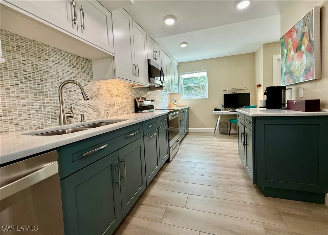 Photo of Unit 534 at 800 River Point Drive