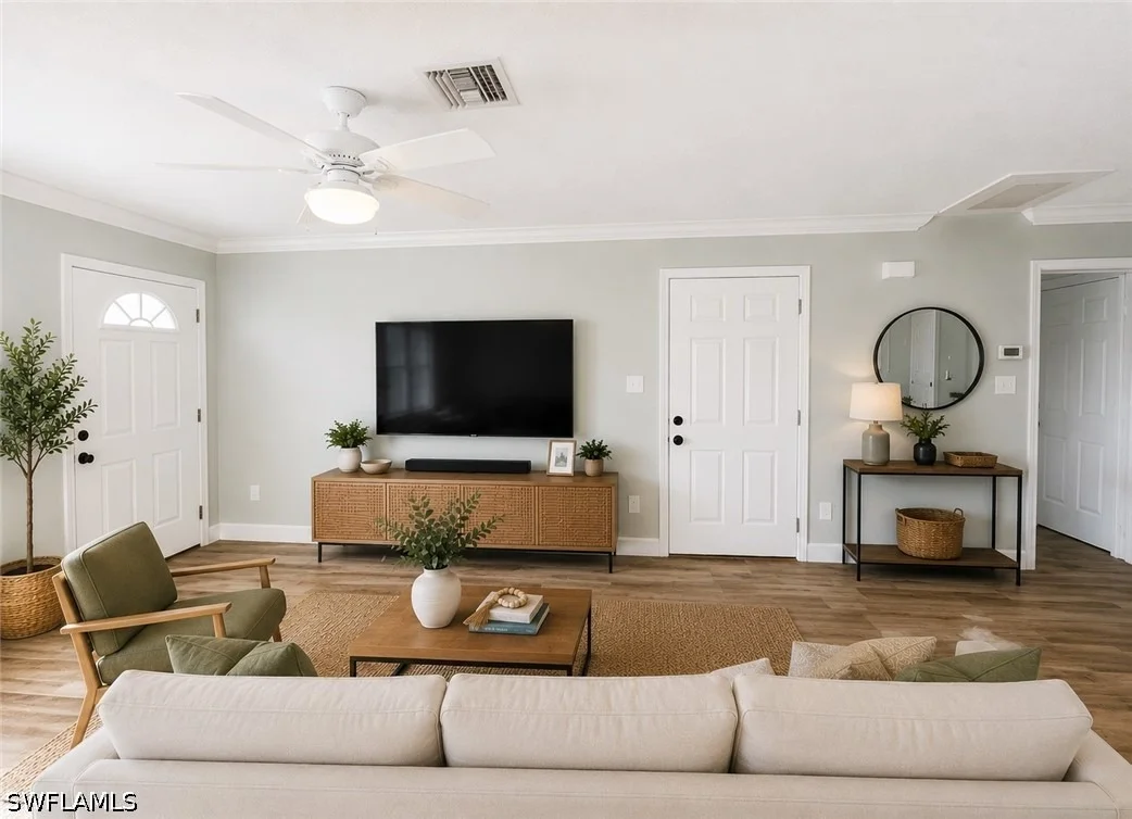 Photo of 122 Leawood Circle