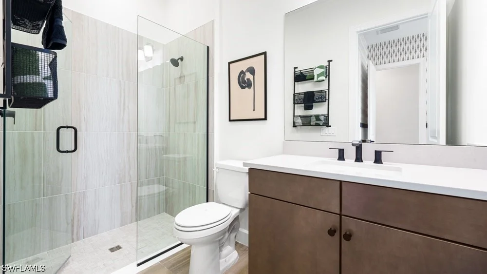 Photo of 23063 Silver Pearl Key