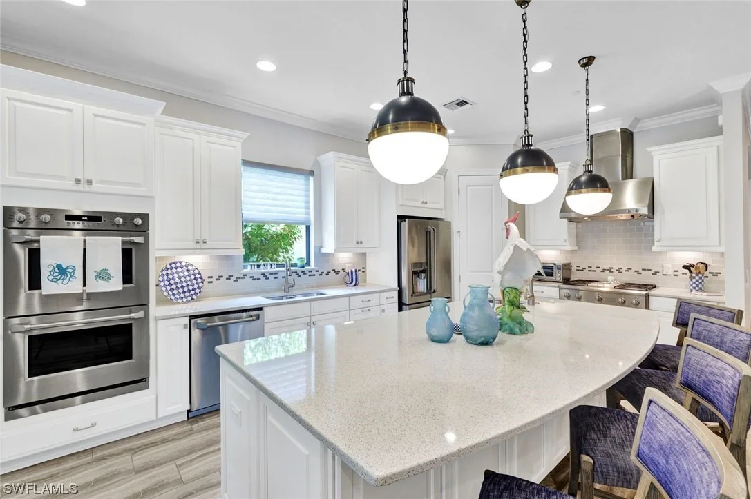 Photo of 10163 Coconut Road