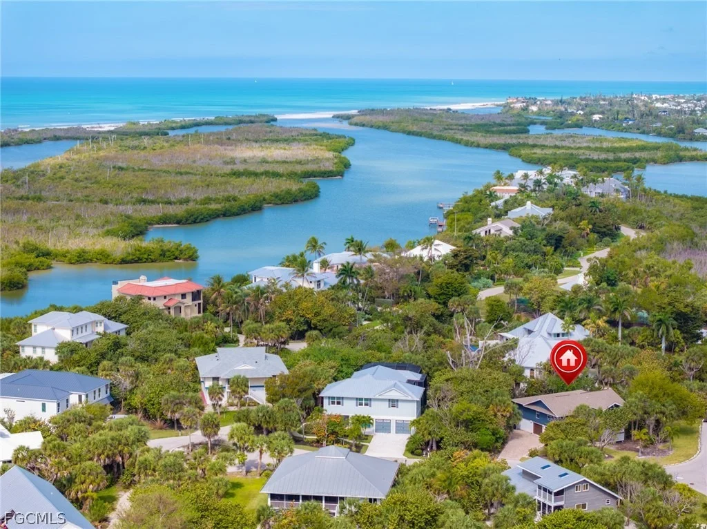 Photo of 1813 Long Point Lane