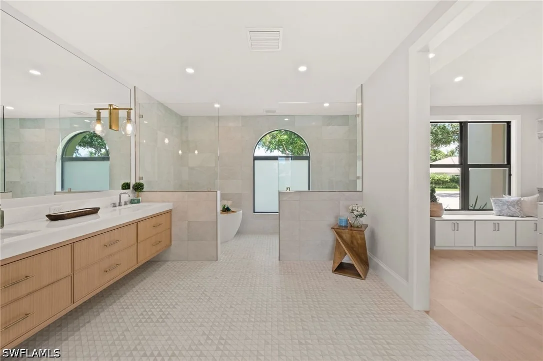 Photo of 207 Monterey Drive
