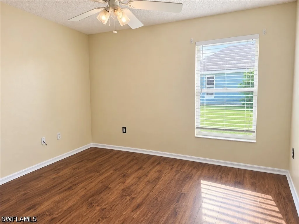 Photo of 407 BRIARTON Drive