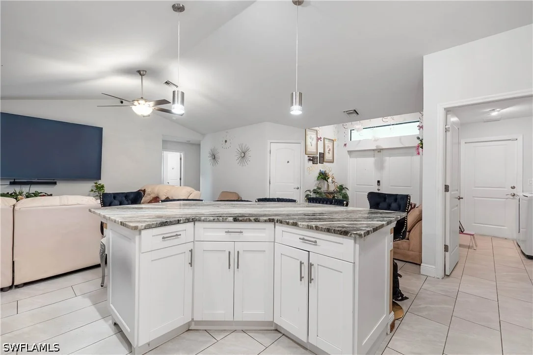 Photo of 2618 Helen Circle