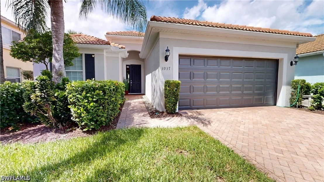 Photo of 5937 Constitution Street