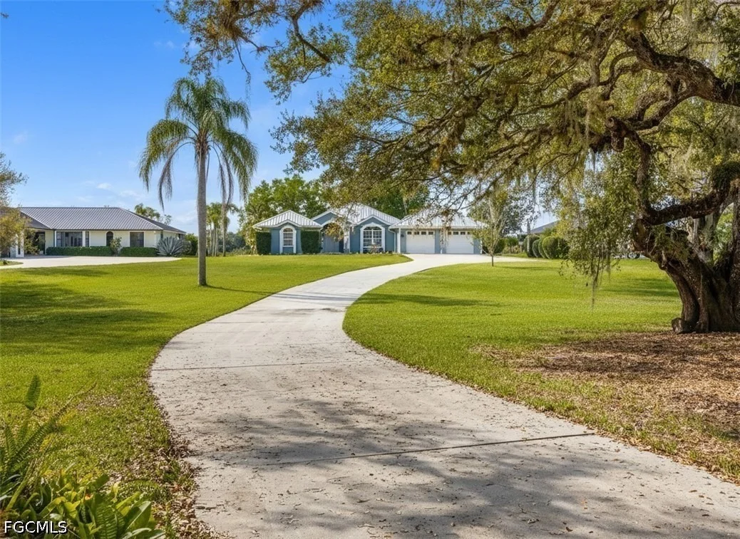 Photo of 1261 Riverbend Drive